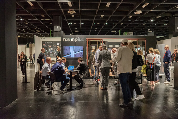 raumplus Messestand imm Spring Edition 2023
